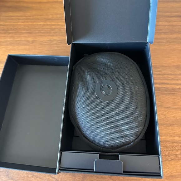 Beats Solo 3. Brand new in box. Box only opened to take picture. - Picture 2 of 2